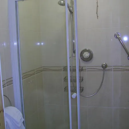 Bed & Breakfast Hilton Heights 3*